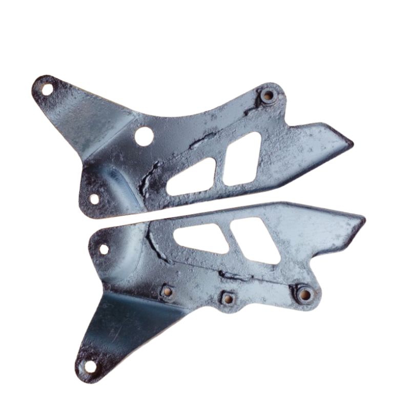 dudukan footstep belakang Suzuki crystal original