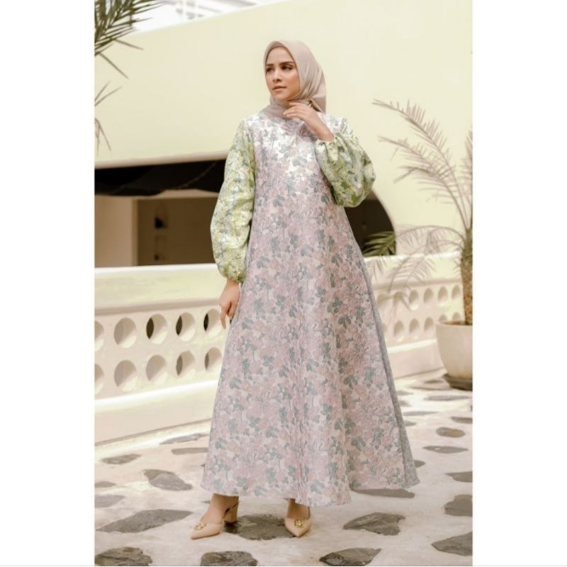 SALE‼️ BENANG JARUM SENSE OF SERENITY SERIES FLORIA MAXI DRESS MULTICOLOR SIZE M  L