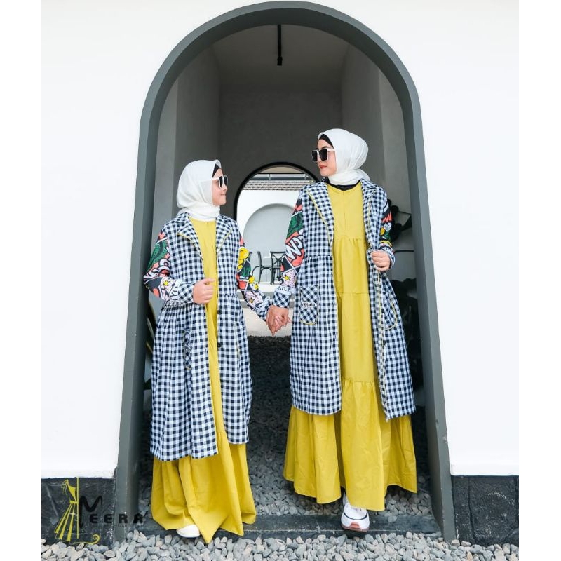 ISCO X HAYVA SET ABAYA MOM & KIDS BY MEERA