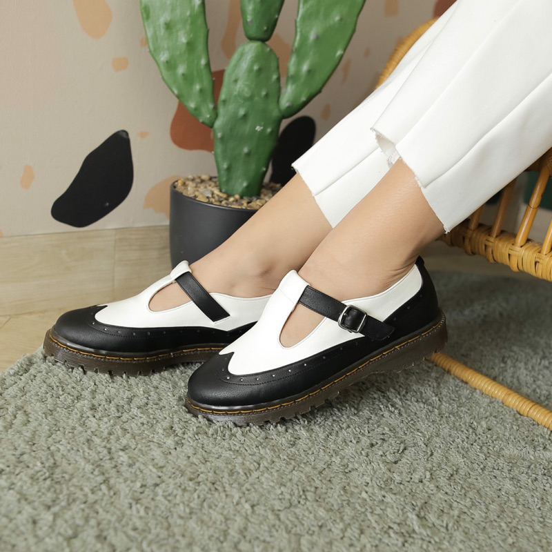 LUCIAN DOCMART - Sepatu wanita / Docmart wanita / Loafers wanita