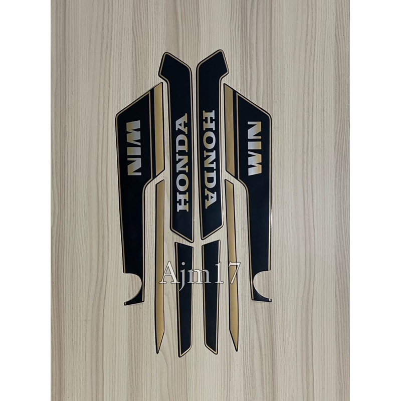 STIKER STRIPING MOTOR WIN 1984 HITAM LIS GOLD