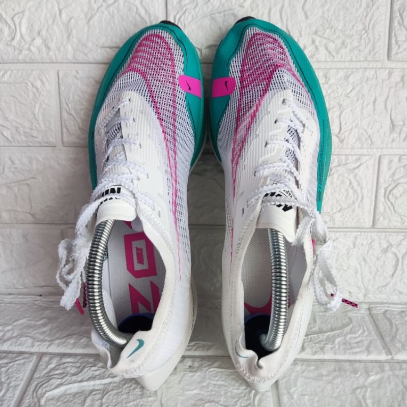 Sepatu vaporfly 2 size 42 nike