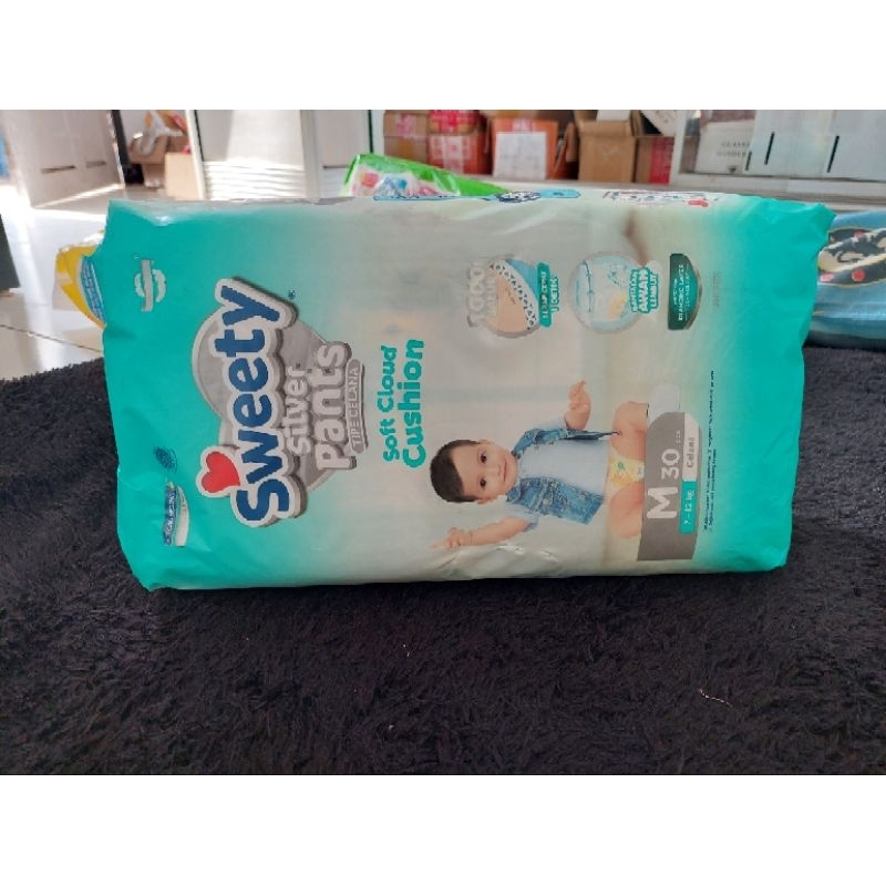 pampers bayi