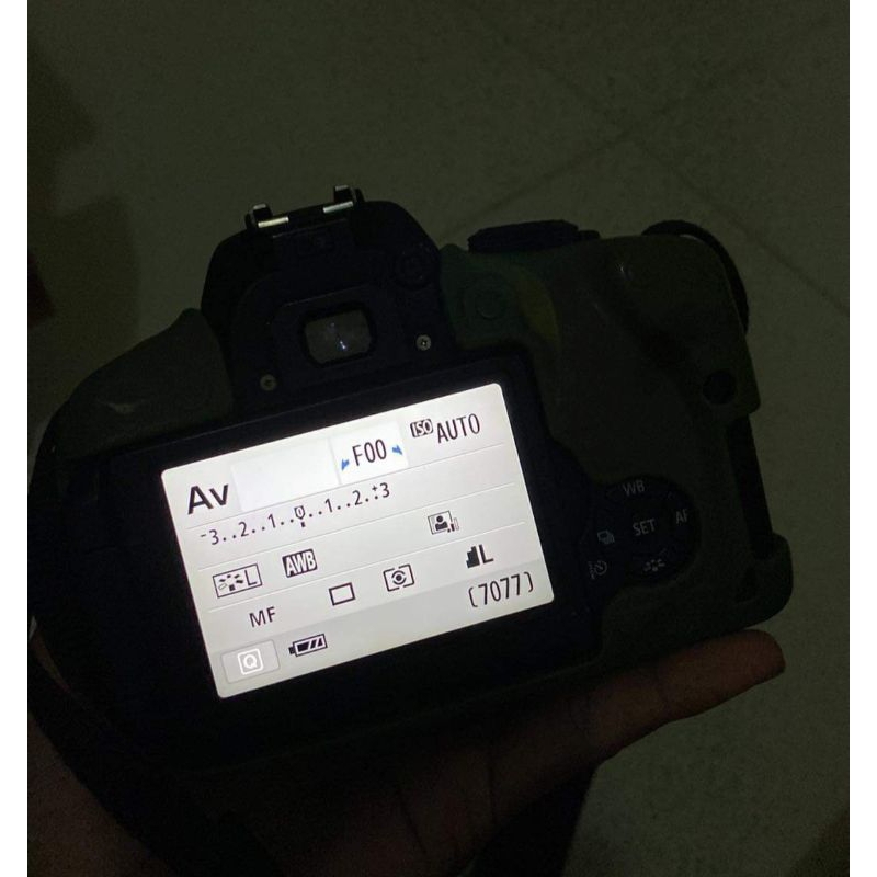 Canon eos 700D