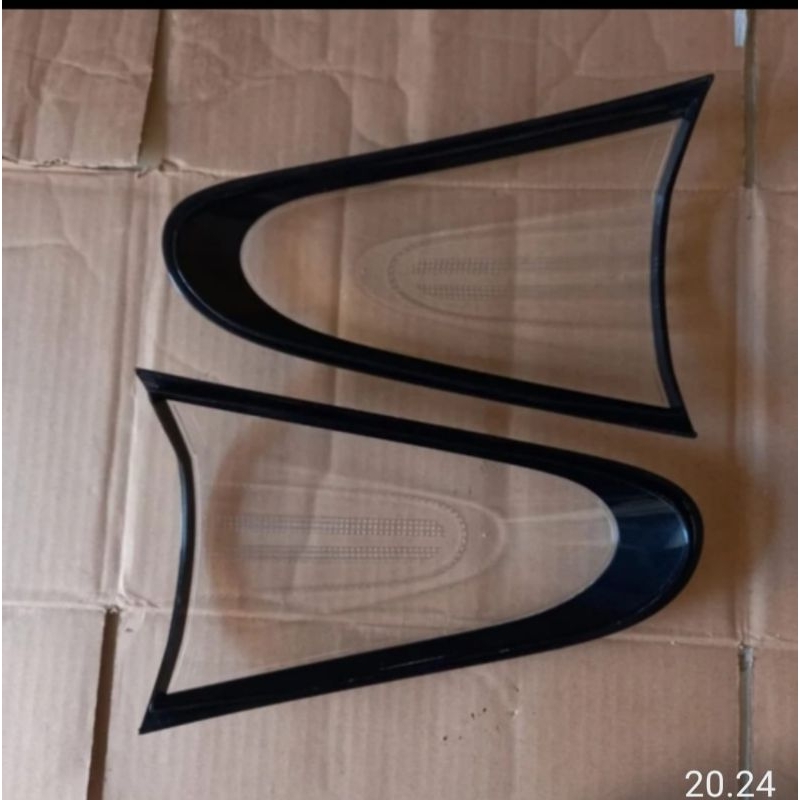 mika lampu reflektor bagasi Sienta original baru