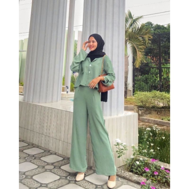 DIO CROP ONE SET CRINKLE AIRFLOW SETELAN CROPTOP LENGAN PANJANG