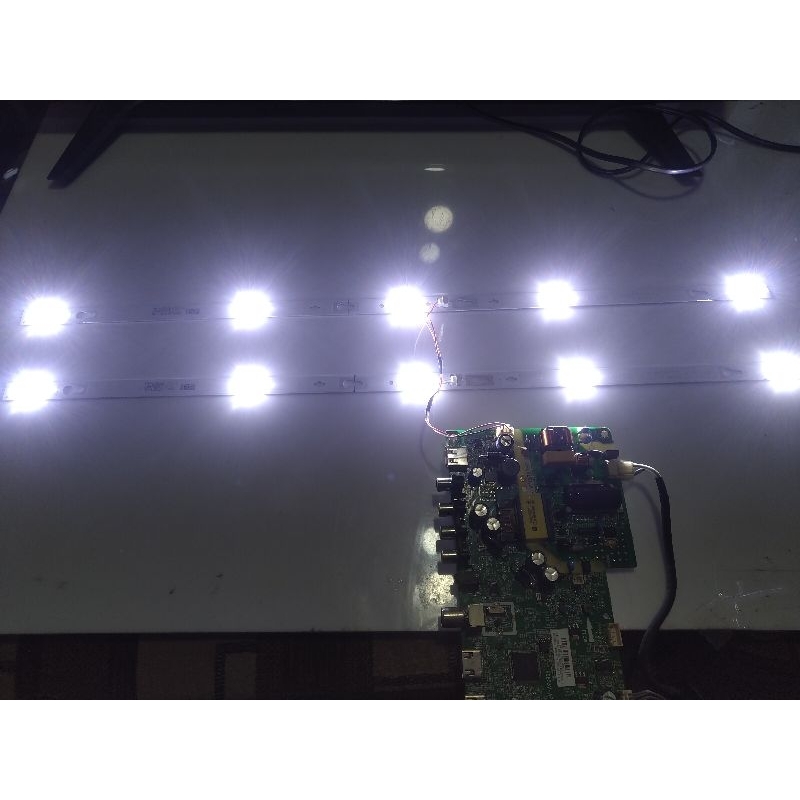 TCL L32D3000A LAMPU BACKLIGHT TV