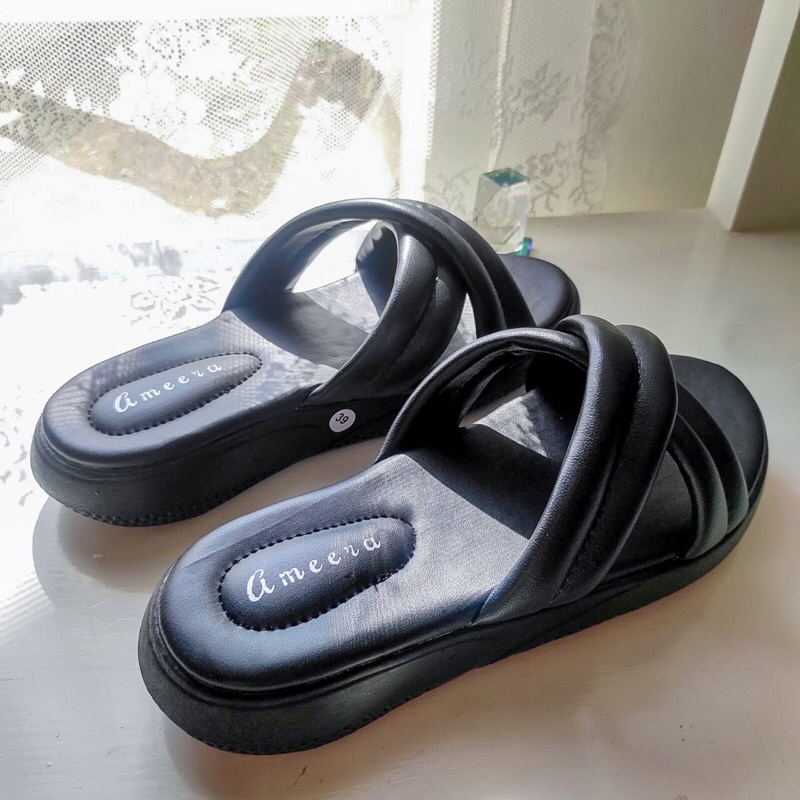 Ameera by Mikayla Sandal Wedges Wanita Silang Slip On