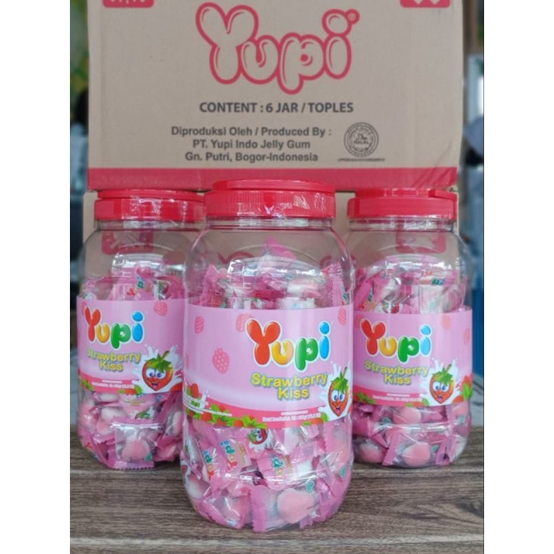 

Permen Yupi Toples strawberry kiss jar 300 gr