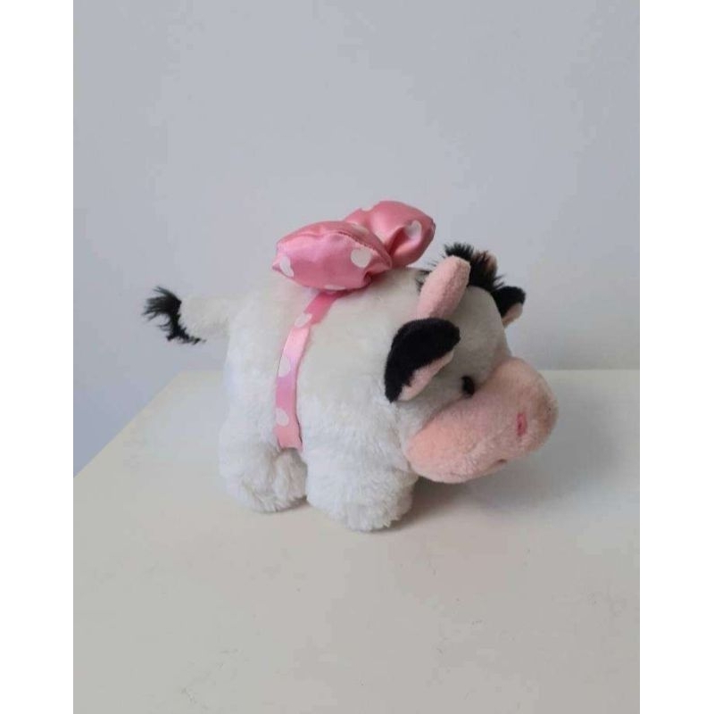 Mainan boneka sapi