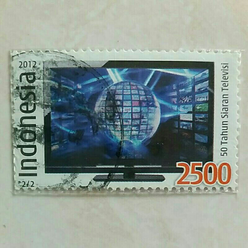 (AD) Perangko Indonesia 2012 50 Tahun Siaran Televisi 2.500 rupiah Used 2/2