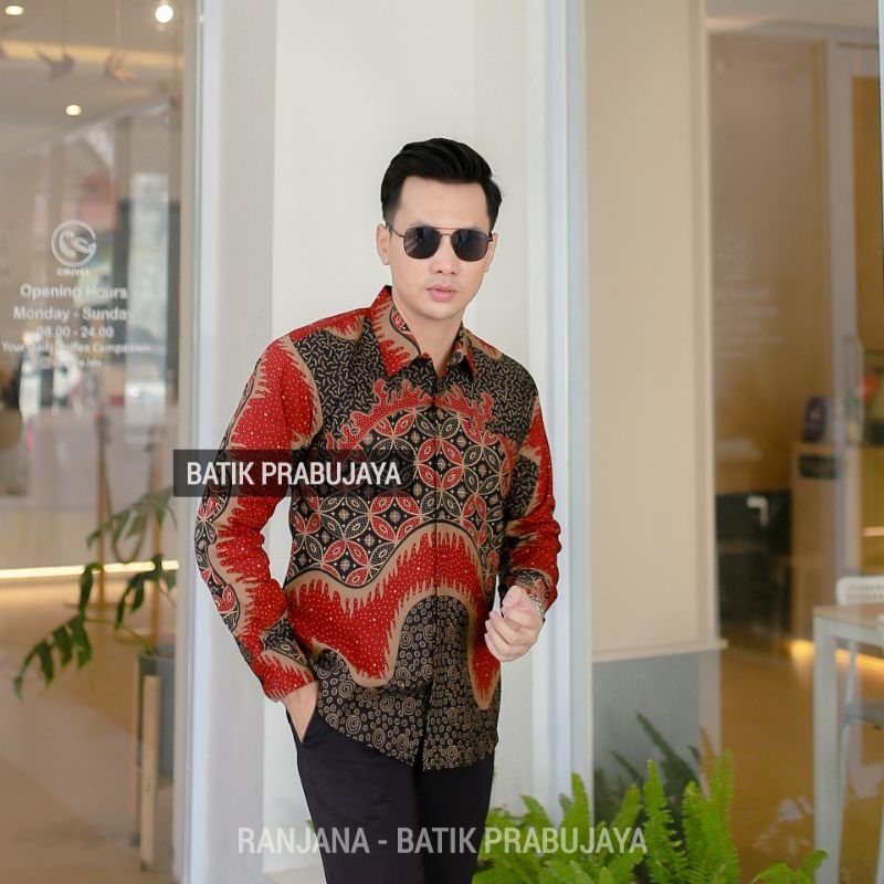 RANJANA Kemeja Batik Pria Slimfit Modern Premium Lengan Panjang Terbaru Anak Muda - Baju Hem Batik Pria Merah Maroon Cowok Kondangan Pesta Kerja