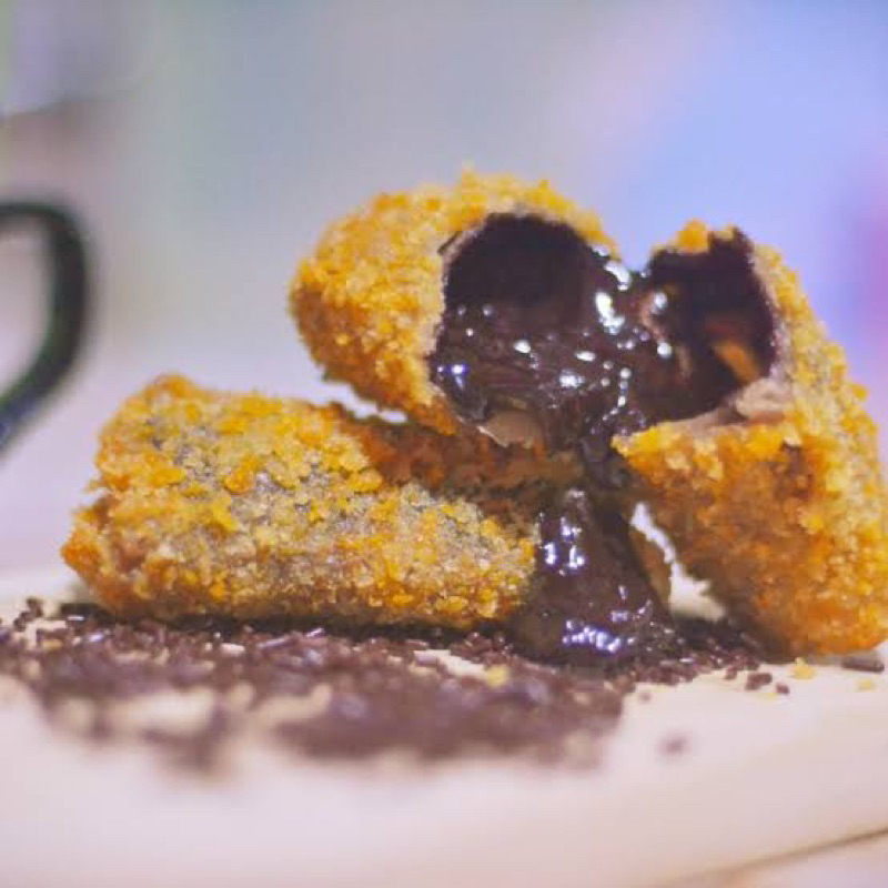 

risol coklat lumer