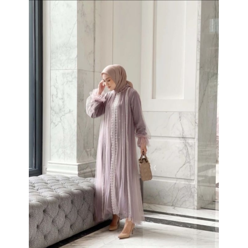 SIGNATURE RAYA DRESS by VANILLA HIJAB