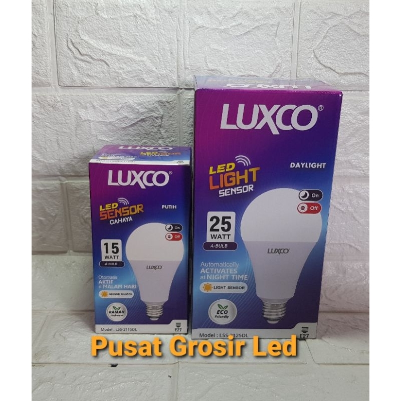 Lampu Light Sensor Luxco 15 Watt Garansi 1 Tahun / Lampu Sensor Cahaya Luxco 15 Watt