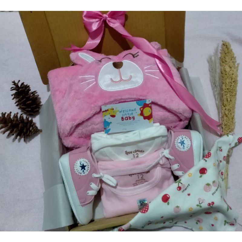 

Tambahan item dalam Hampers