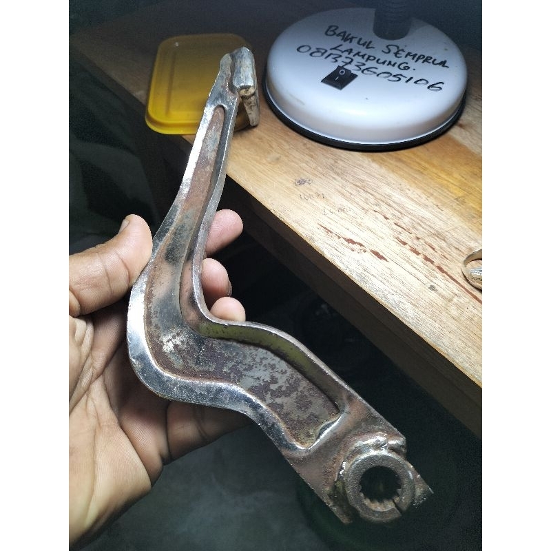 pedal rem suzuki satria 2tak