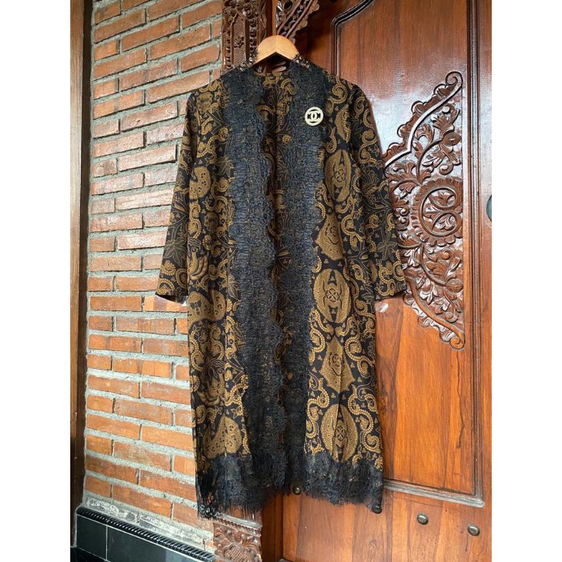 cardi brokat jawa batik solo long cardi batik solo