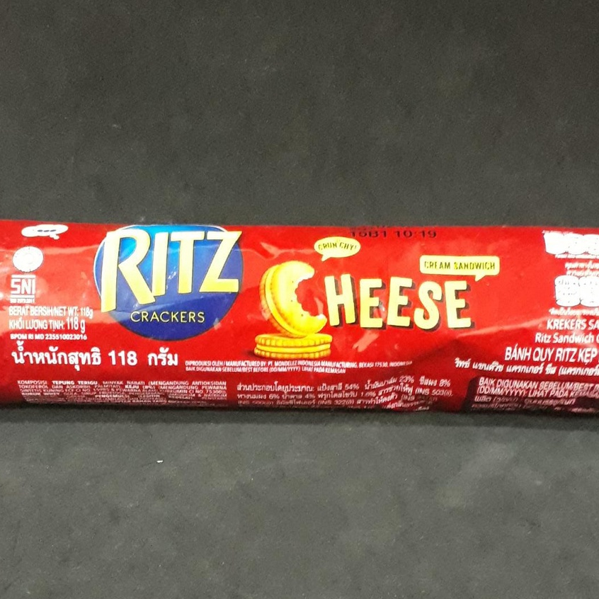 

RITZ Biskuit Sandwich Keju Pack 118gr