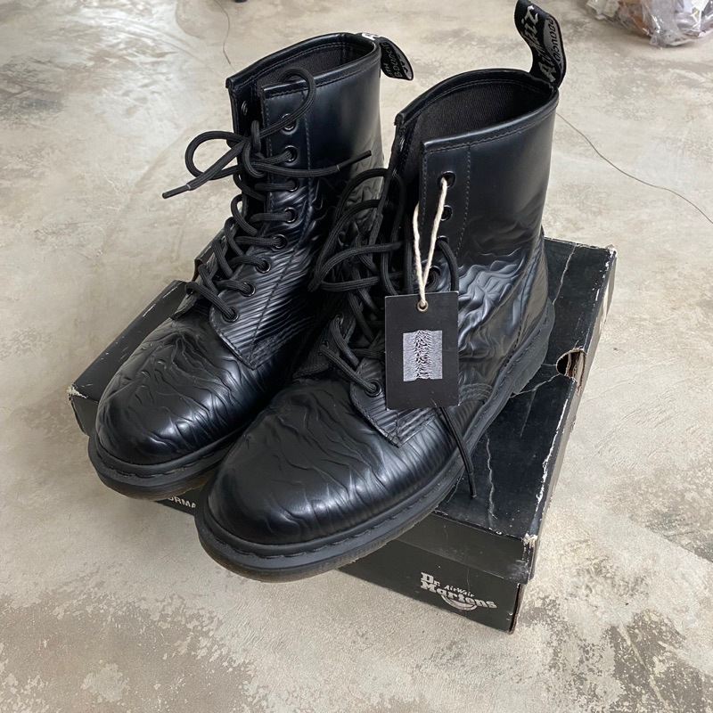 1460 Dr Martens x Joy Division unknown pleasures black smooth dm docmart