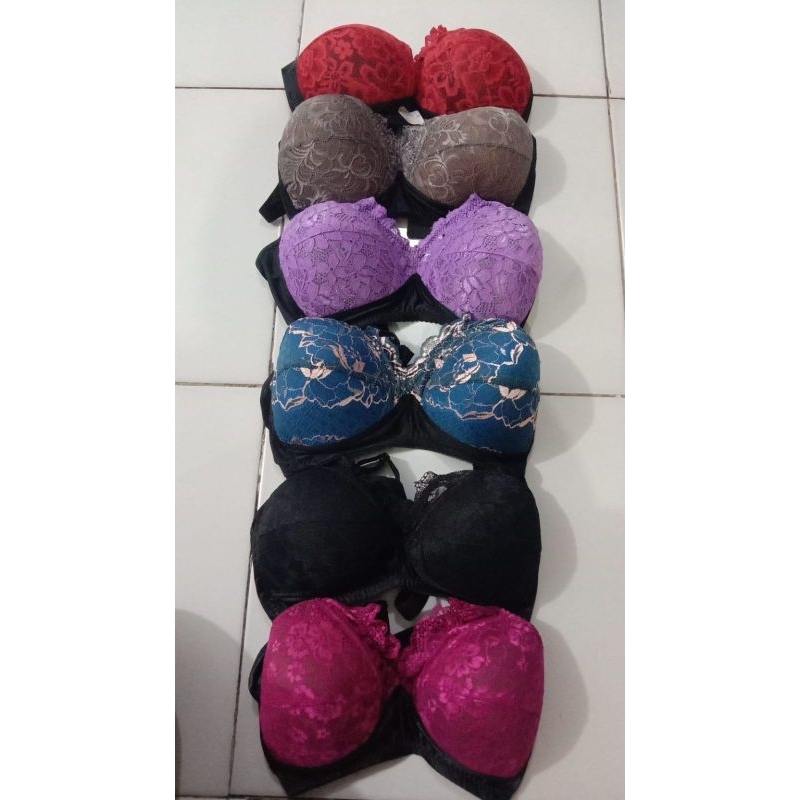 pesanan atas nama Yuni Sarah yuni