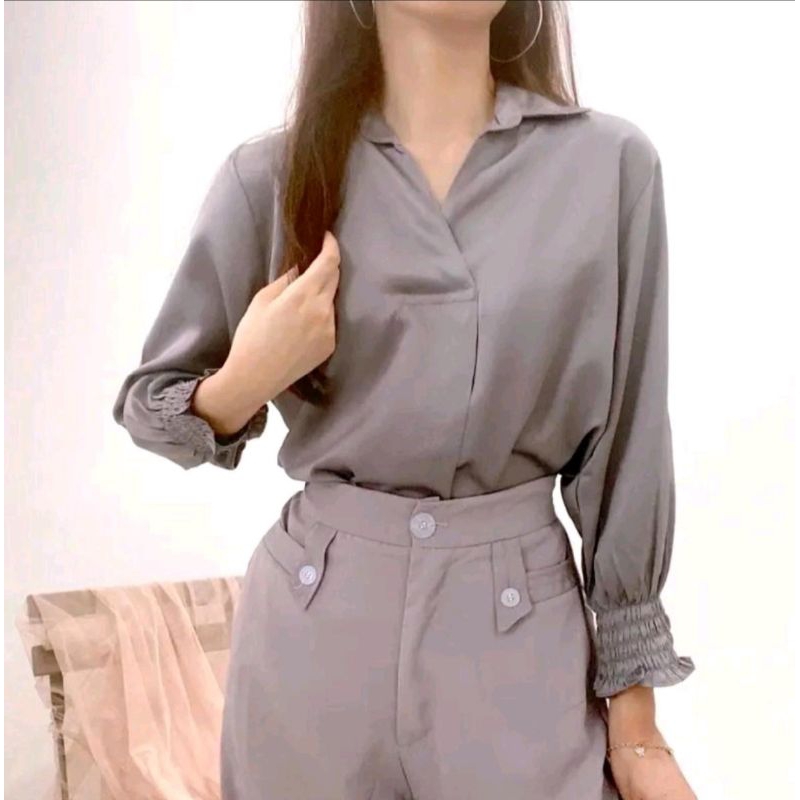 KARA Blouse V Neck/ Blouse Kerah Kerja/ Atasan Kantor /Kemeja kerah V