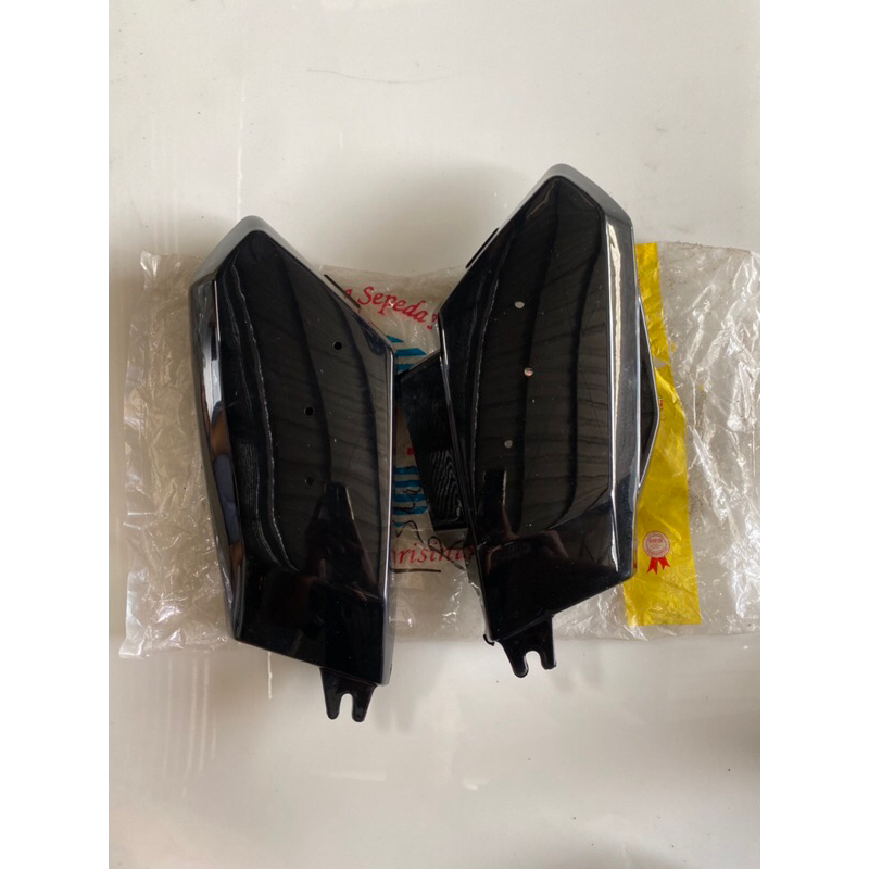 Cover accu Tutup Aki Astrea Prima