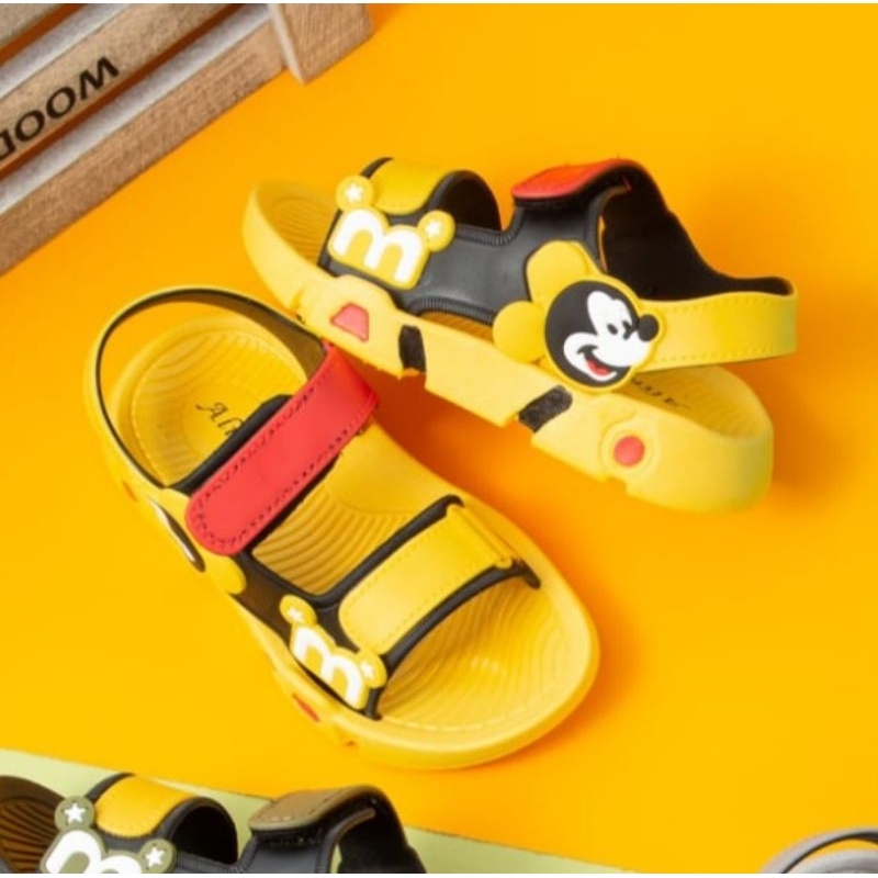 Sandal Anak Cewek Minie Sendal Sepatu anak perempuan Terbaru Sandal Karet anak Perempuan Viral Sandal Anak Unisex Trendy