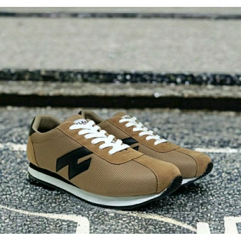 SPORT Series Super BIG Size 39-48 Sepatu Kets Olahraga Pria Haice JUMBO / Sepatu Oversize Kulit Beige Ukuran Besar