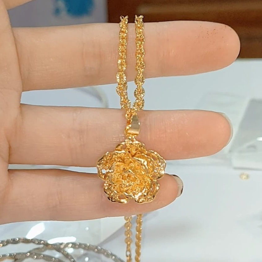 Matlaine - Kalung Wanita Bunga Mawar Gold Korea Titanium Xuping Anti Karat Anti Alergi Anti Hitam