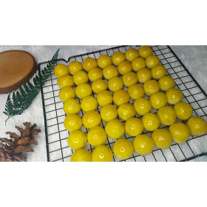 

NASTAR FULL WISJMAN/KUE HARI RAYA