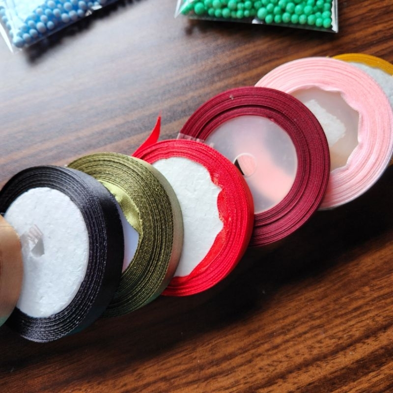 

Pita Satin 1 cm (per-meter)