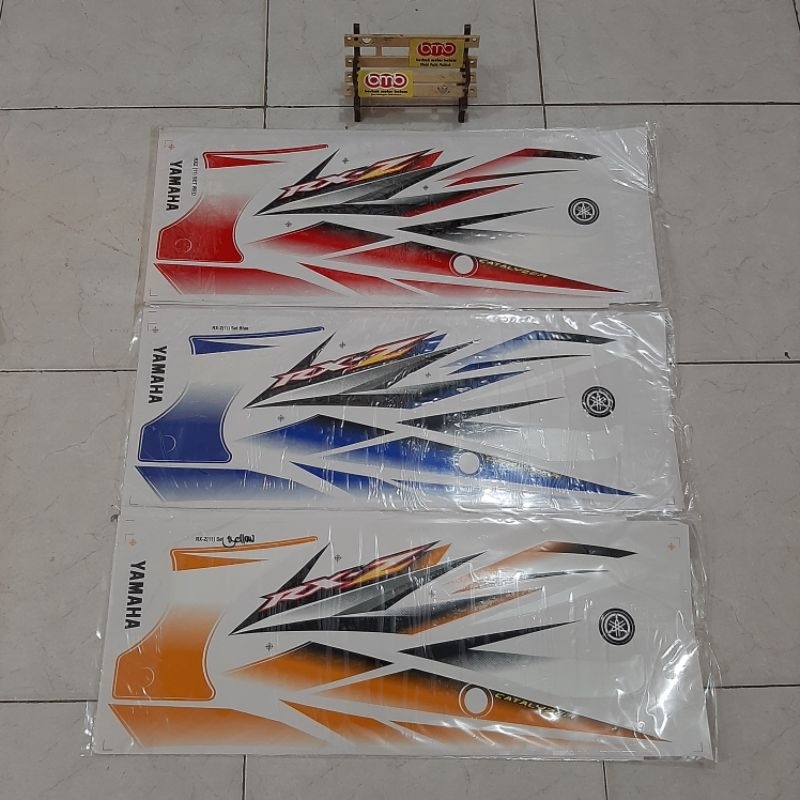 Yamaha RXZ Catalyzer stripping stiker sticker (11) merah kuning biru