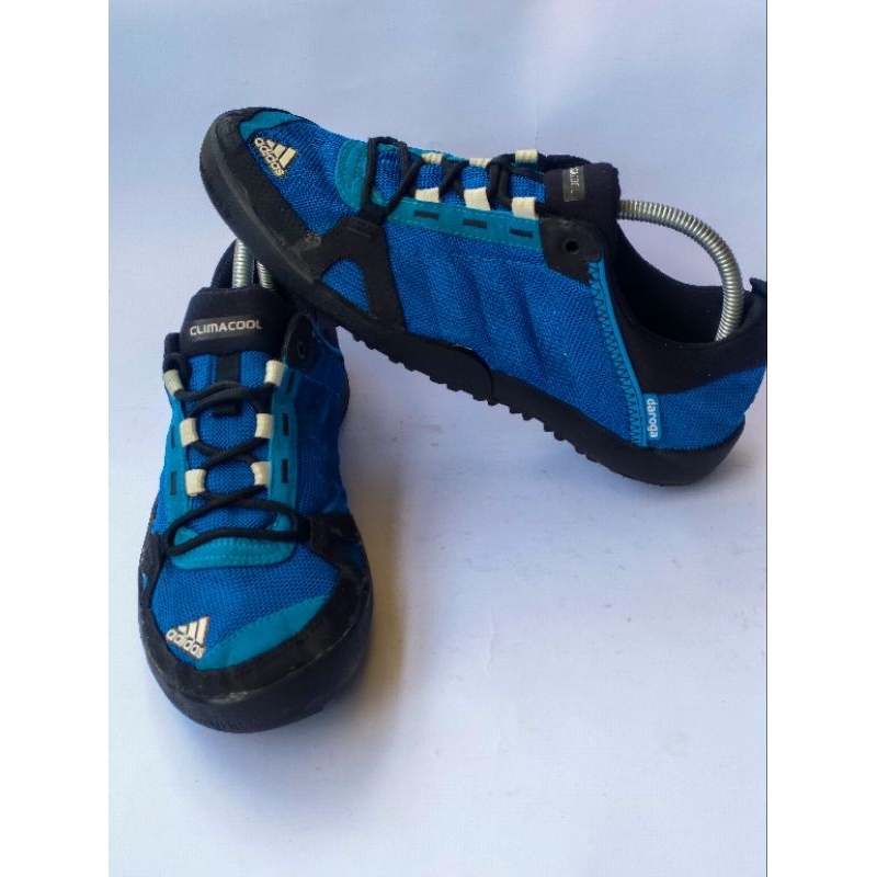 Sepatu Outdoor Adidas Daroga Original Hiking Gunung (Second) (Preloved)