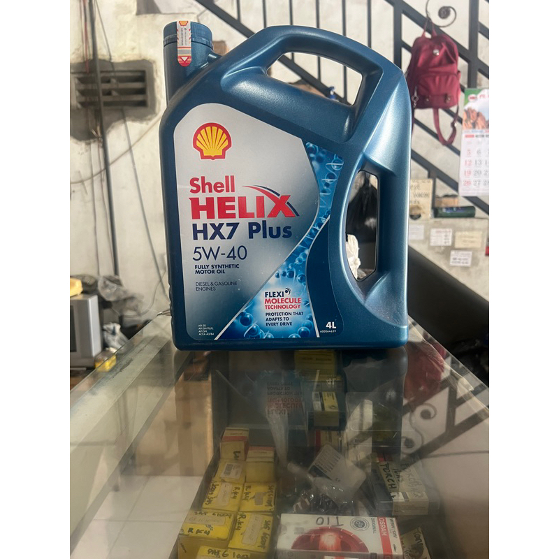 Oli mesin mobil Shell HX7