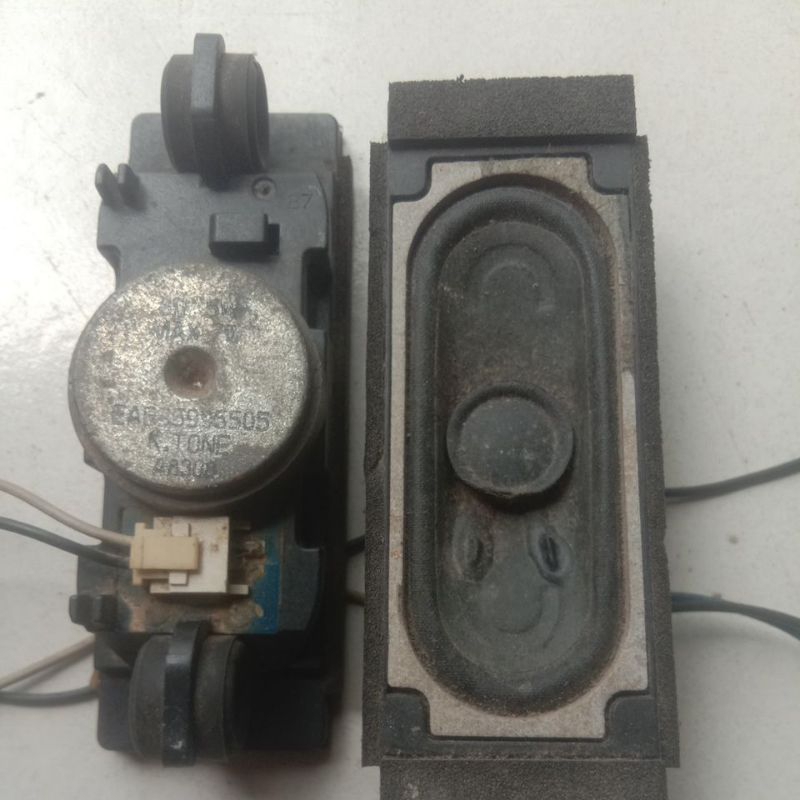 speker tv led bekas