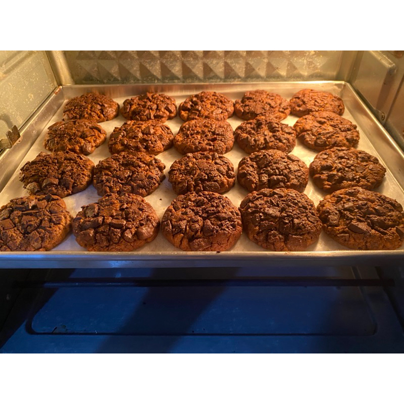 

classic chocolate cookies