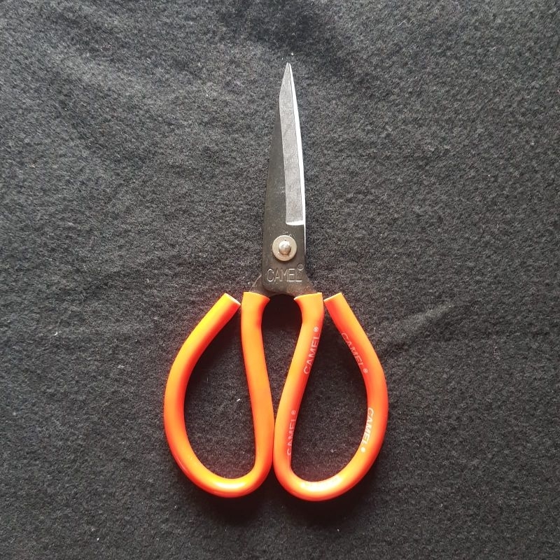 Gunting Kodok Camel / Gunting Seng Serbaguna Camel