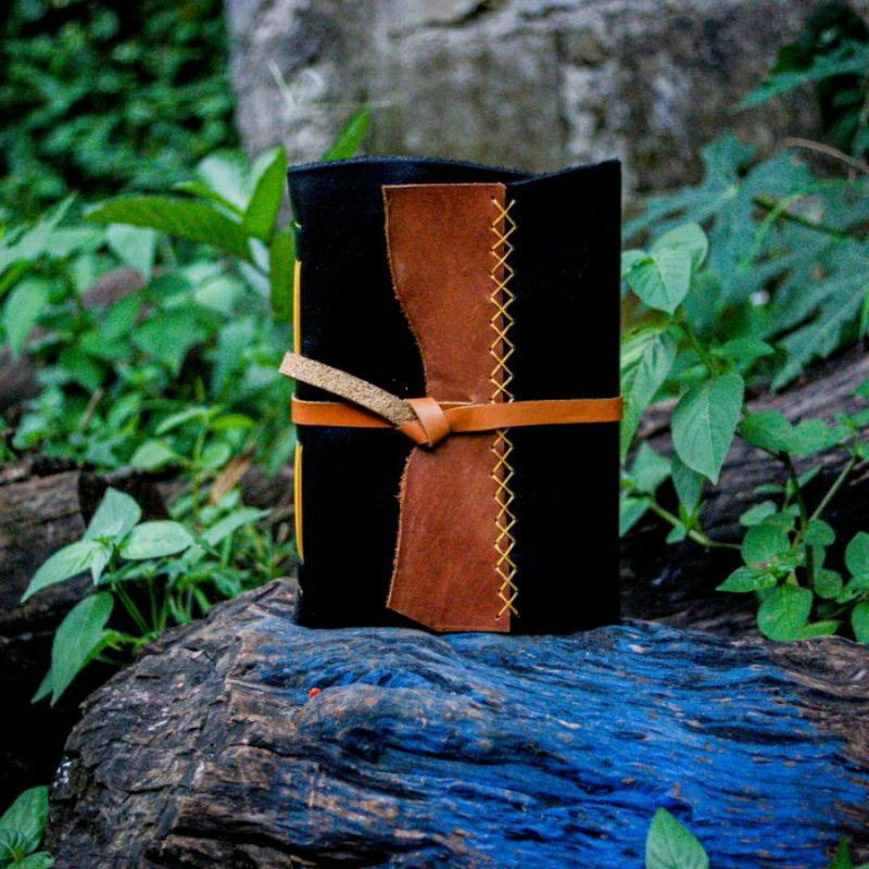 

Buku Kulit Hibrkraft One of a Kind - M12