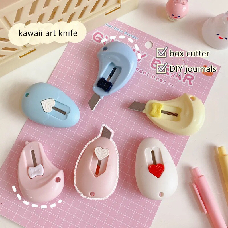 READY STOCK BISA COD - CUTTER MINI KELINCI PISAU PEMOTONG TAJAM KARAKTER KARTUN HEWAN LUCU PITA HATI BONEKA BESI ANTI KARAT UNBOXING PAKET JURNAL DEKORASI AESTHETIC GAYA REMAJA CEWEK KOREA FANCY ELEGAN VIRAL MURAH PREMIUM IMPOR PASTEL MOTIF KAWAII CANTIK