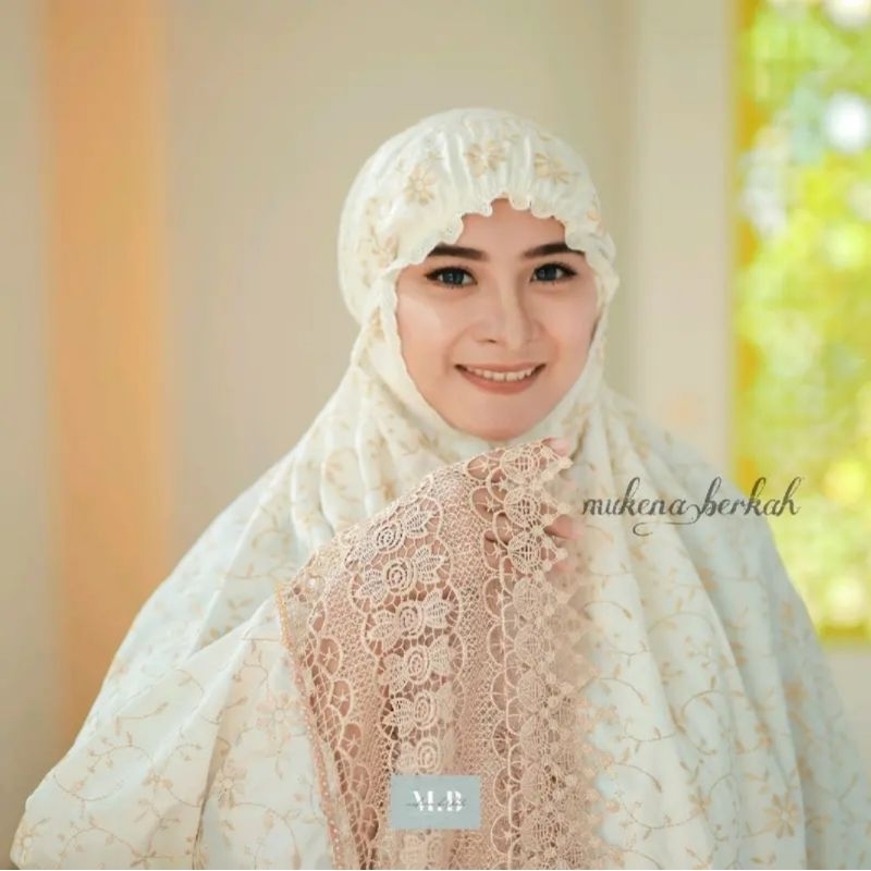 Mukena Mukenah Muknah Dewasa Putih full Bordiran Bunga Bahan Adem Sutra Prada Premium Motif Bordir T