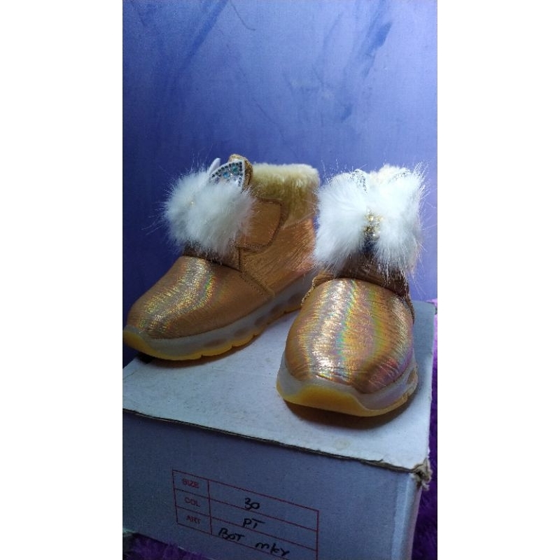 sepatu boot anak perempuan