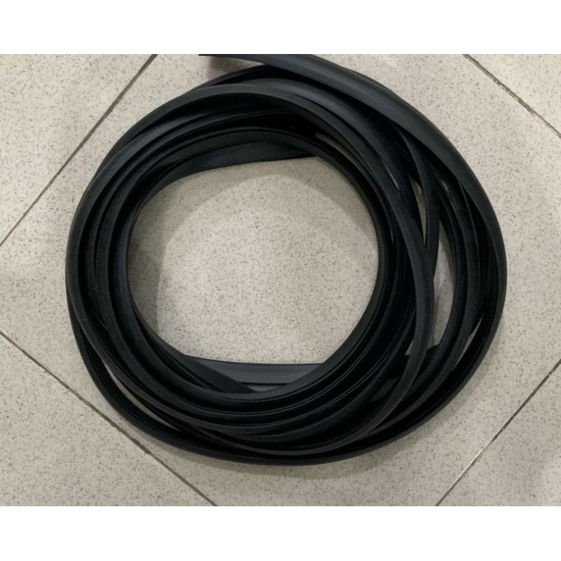 Karet Kap Mesin Tempel Yamaha 40pk 2 tak model kapsul uk T=1cm L=2cm P=180cm