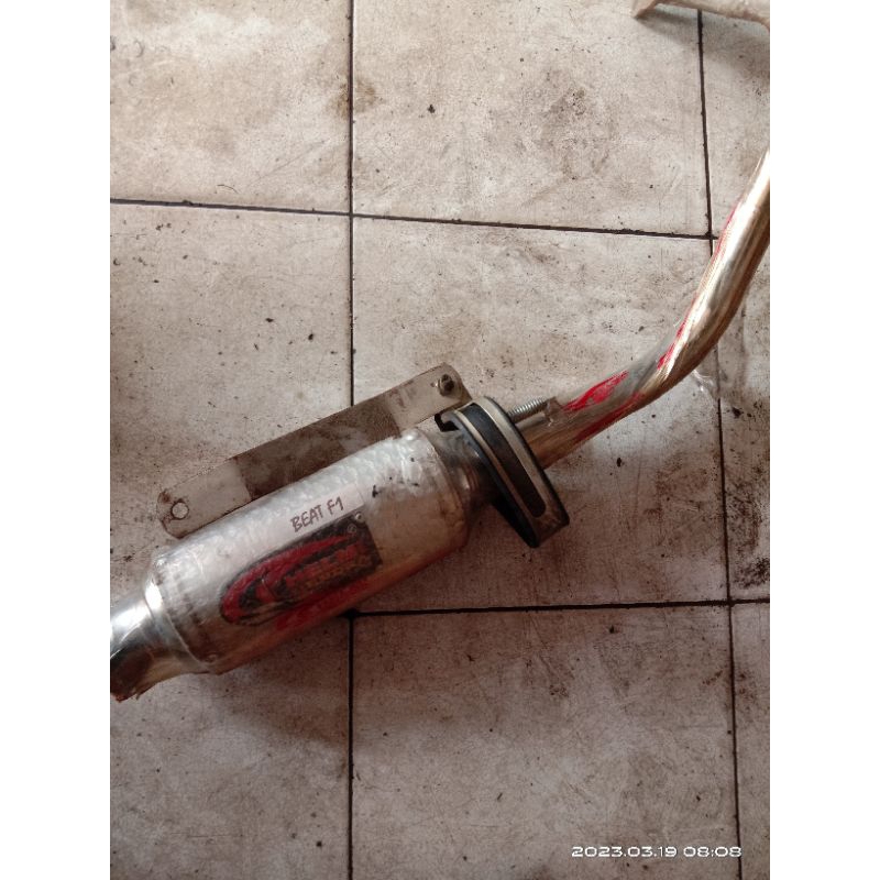 knalpot beat fi old merk helmi hendra