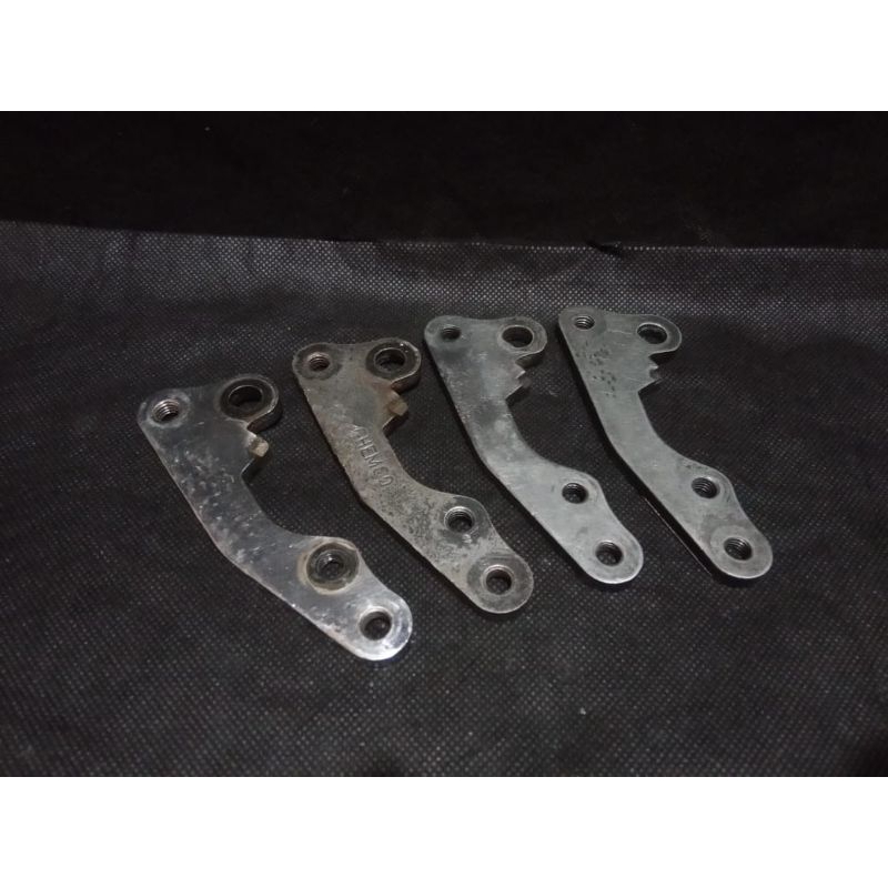 Bracket Kaliper 2 Piston Honda Vario 110 Karbu (bekas original copotan)