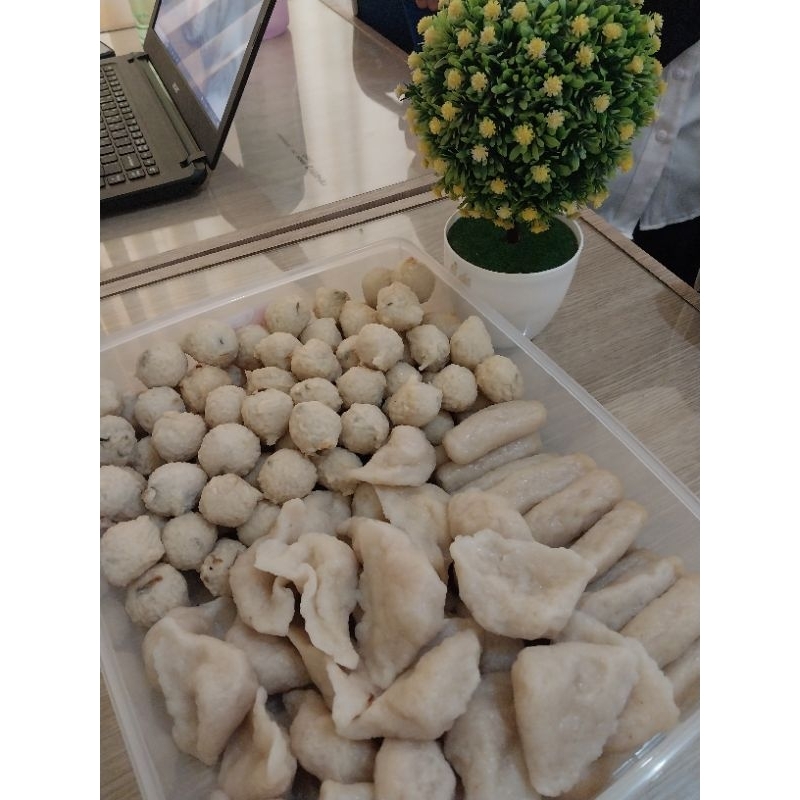 

Pempek Khas Palembang | 2k per pcs