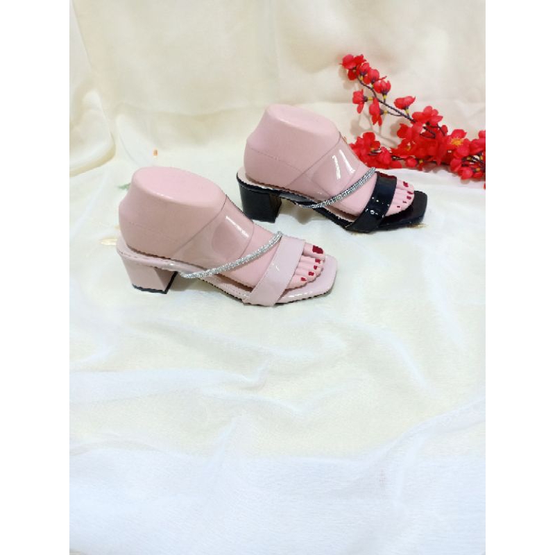 HINDITO SANDAL TRANSPARANT TUMIT TAHU 36-41