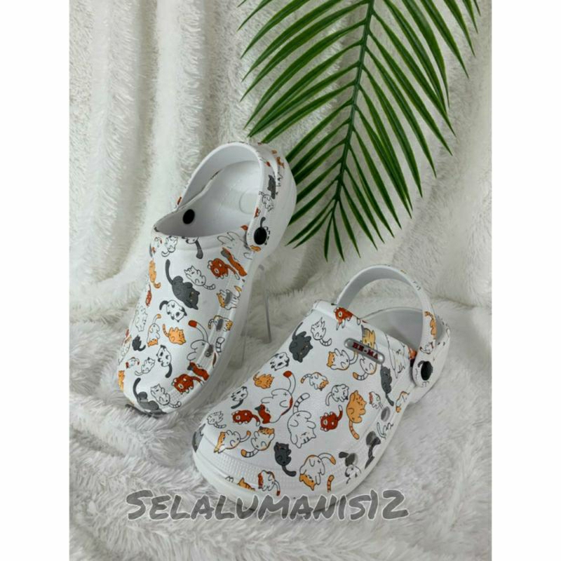 Sandal Baim Kodok Motif Kucing size 36-40