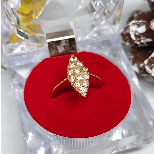 Tiara Jaya #Cincin Wanita Emas Permata Putih Dan Ukiran Cincin Double Z Ukir Mas 700