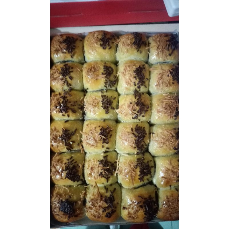 

pre order bolen pisang